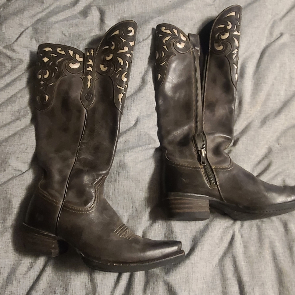 Ariat Hacienda Boots